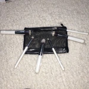 Never used! Set 690:Deluxe Contour Brush Set